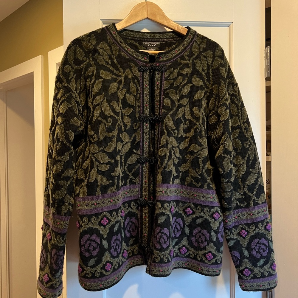 Vintage SKYR sweater XL